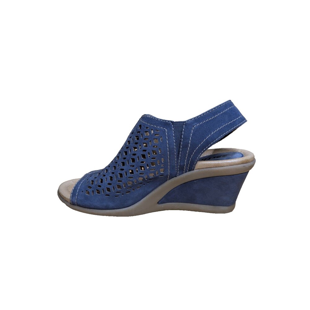 Earth Women's Cascade Leather Peep-toe Bootie. Indigo Blue. Size 6B
